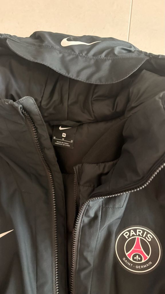 18-19 PSG 미드필드 자켓 국내M 나코탭 이미지