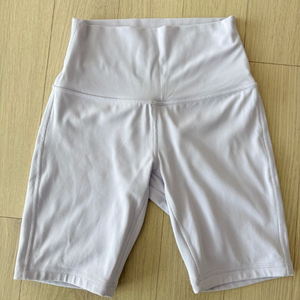 룰루레몬 원더 트레인 하이라이즈 쇼츠 연보라
