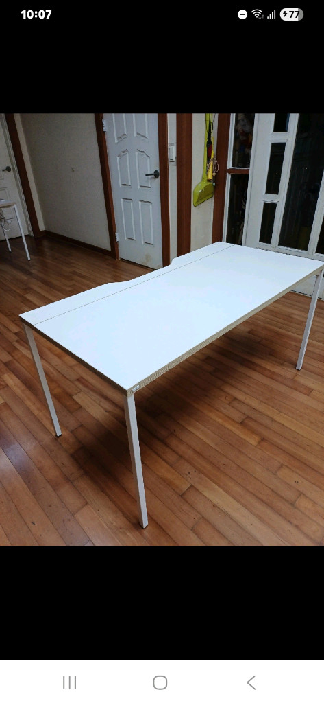 데스커 멀티탭 선반형 책상 저렴하게 드립니다~ 이미지