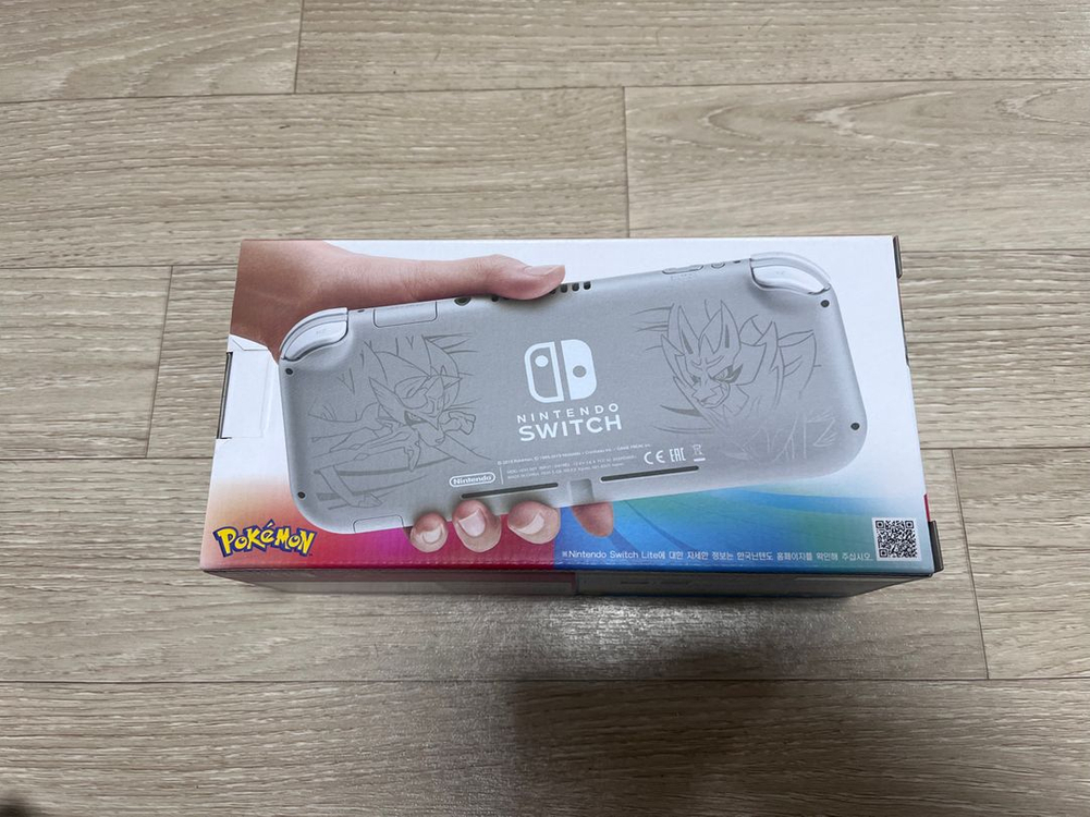 미개봉 새제품 닌텐도 스위치 라이트 자시안 자마젠타 에디션--1