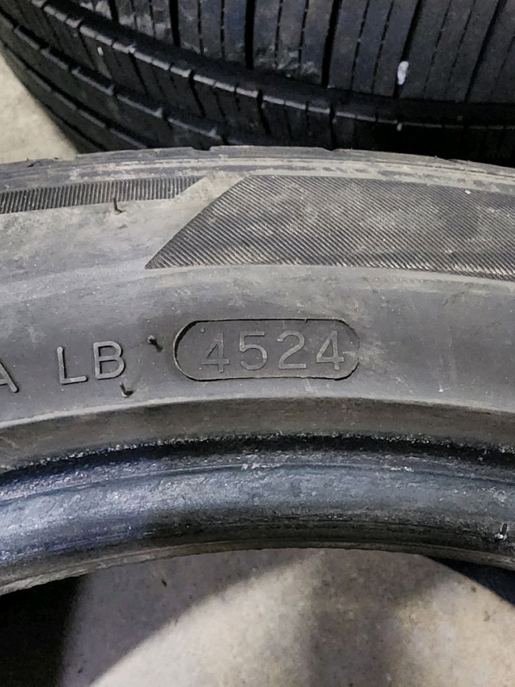 235 45 18 중고타이어--5