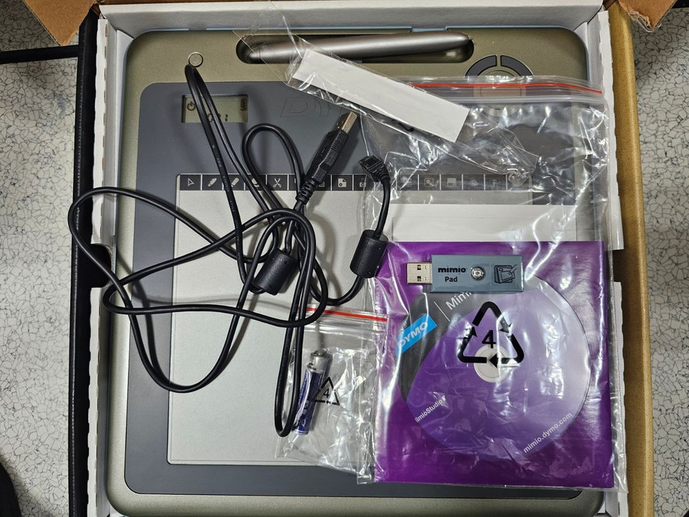 [미개봉·미사용] Dymo Mimio Pad 미미오패드 타블렛--2