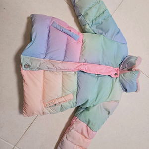 베네통 키즈 여아 110 덕다운 무지개색