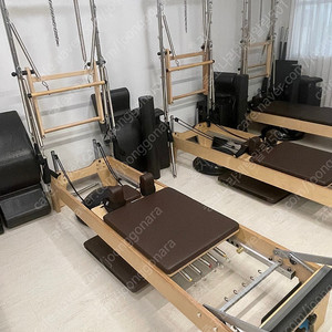 필라테스 기구, 타워리포머2대, 체어1대 일괄판매, 소도구 그냥 드립니다:)