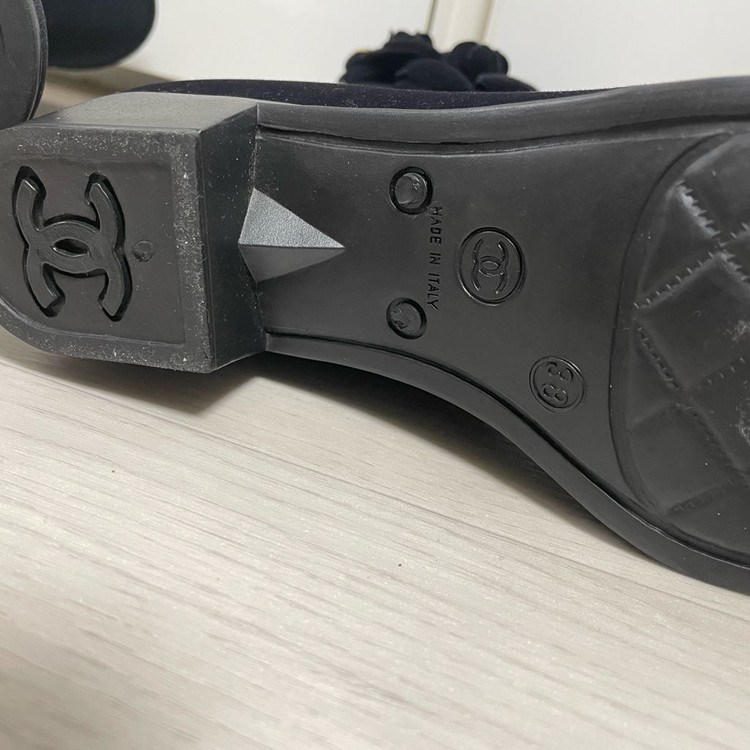 샤넬 스웨이드 카멜리아 부츠 38사이즈--4