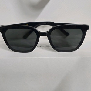 GENTLEMONSTER LILIT 01 BLACK