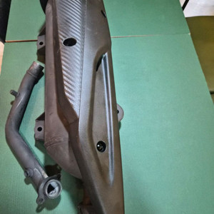 SYM크루심알파300 순정 머플러