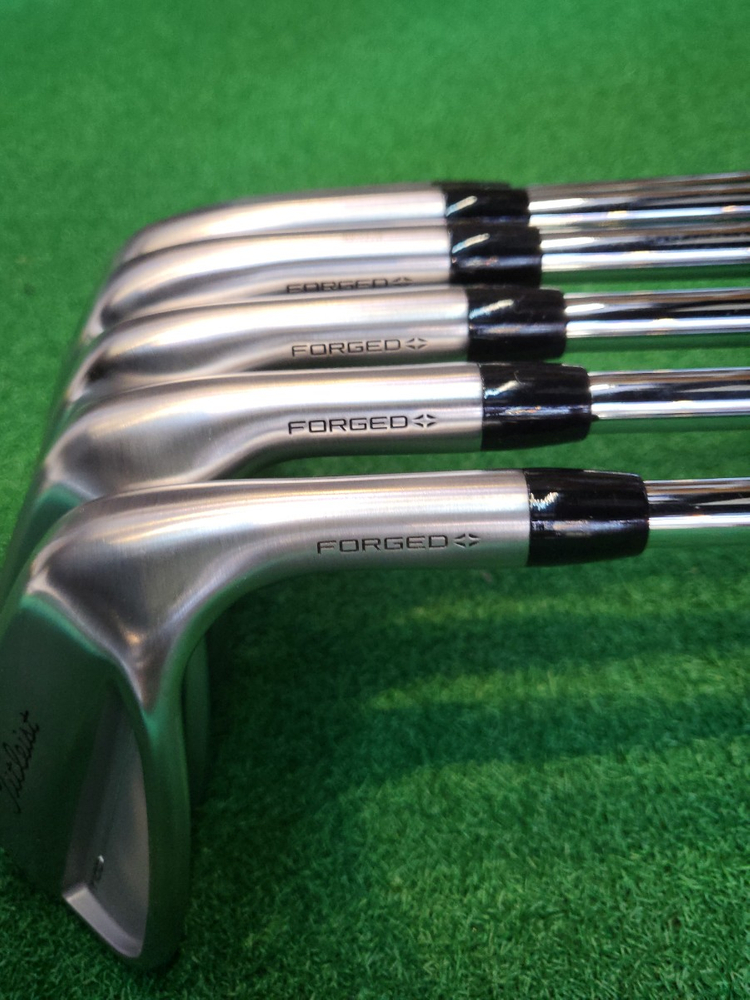 타이틀리스트 25년식 T100 5-P AMT 화이트 S 이미지