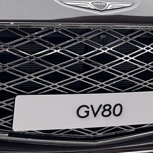 제네시스 GV80 페이스리프트 순정 크롬 그릴 이미지