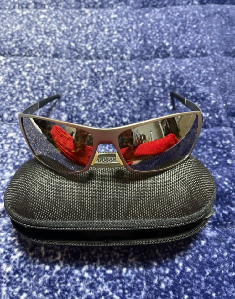 오클리 티타늄 선글라스--0