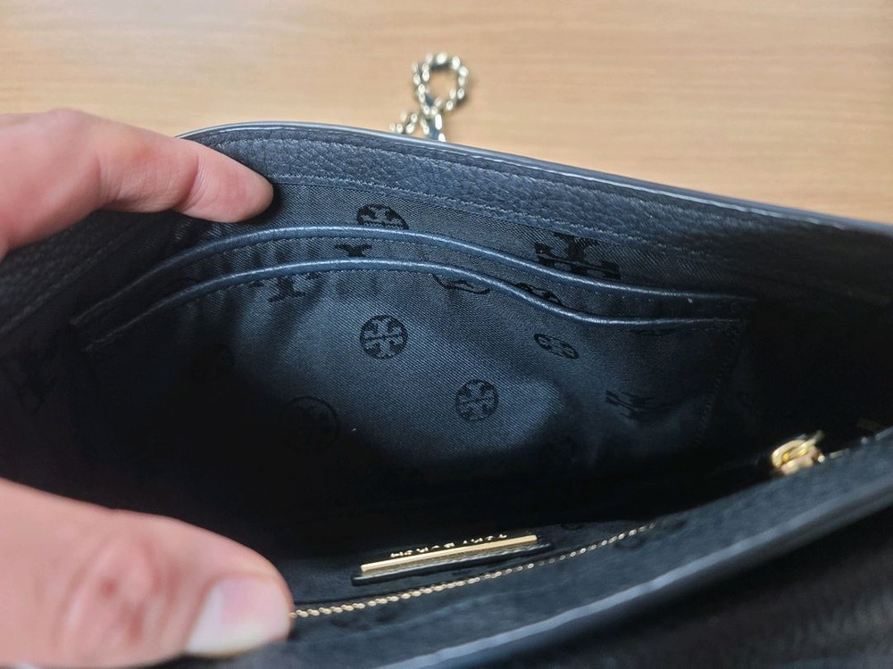 TORY BURCH 토리버치 천연소가죽 금장체인장식 숄더 엔 크로스백 이미지