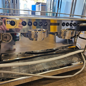 상업용 CIME 커피머신 + Felice A80 전동 커피 그라인더 판매합니다. 이미지