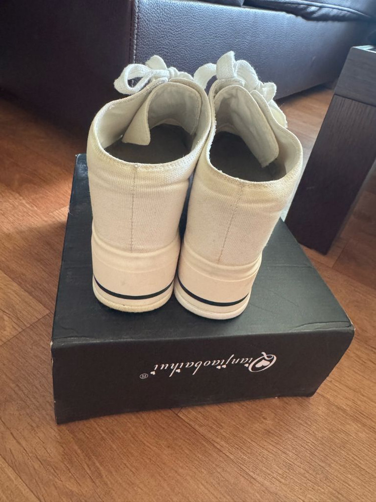 플랫폼 스니커즈/뮬 슬리퍼/키높이 운동화235--2