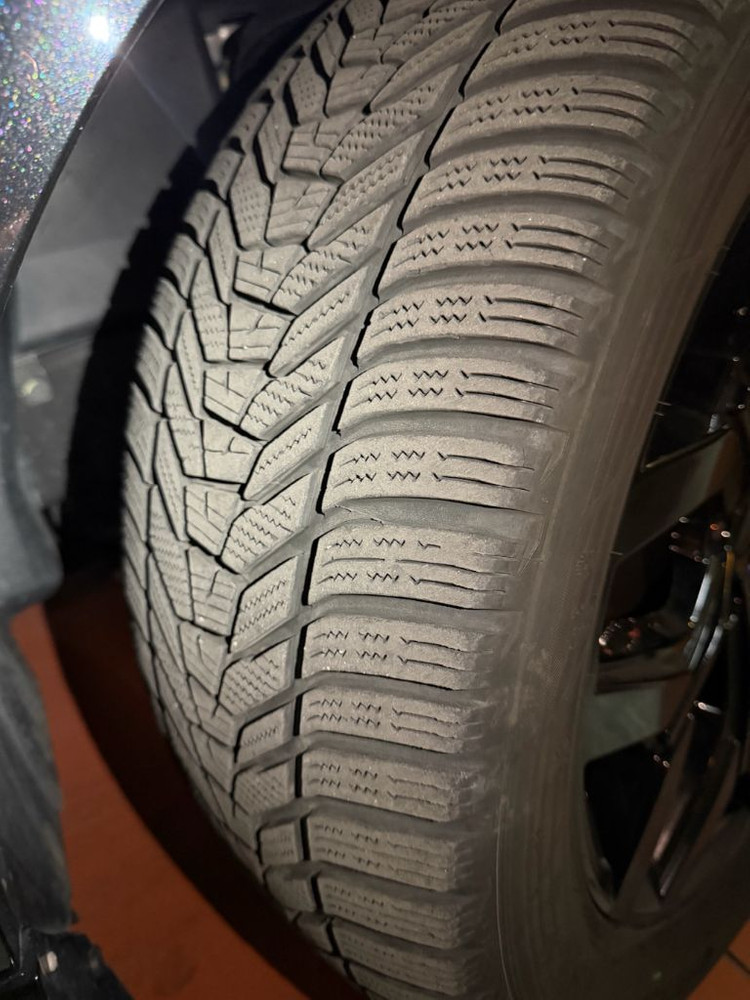 19인치 순정휠 타이어 세트--1