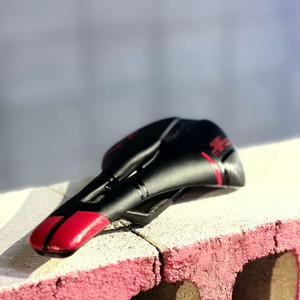 산마르코 만트라 내로우 카본fx 안장 팝니다