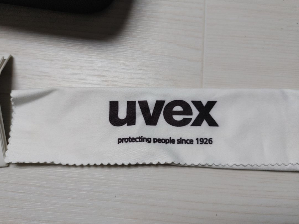 A급] 정품 우벡스 202 레이스바리오 (화이트/변색블루) 스포츠 선글라스 자전거 골프 고글 팝니다. 택포7만--2