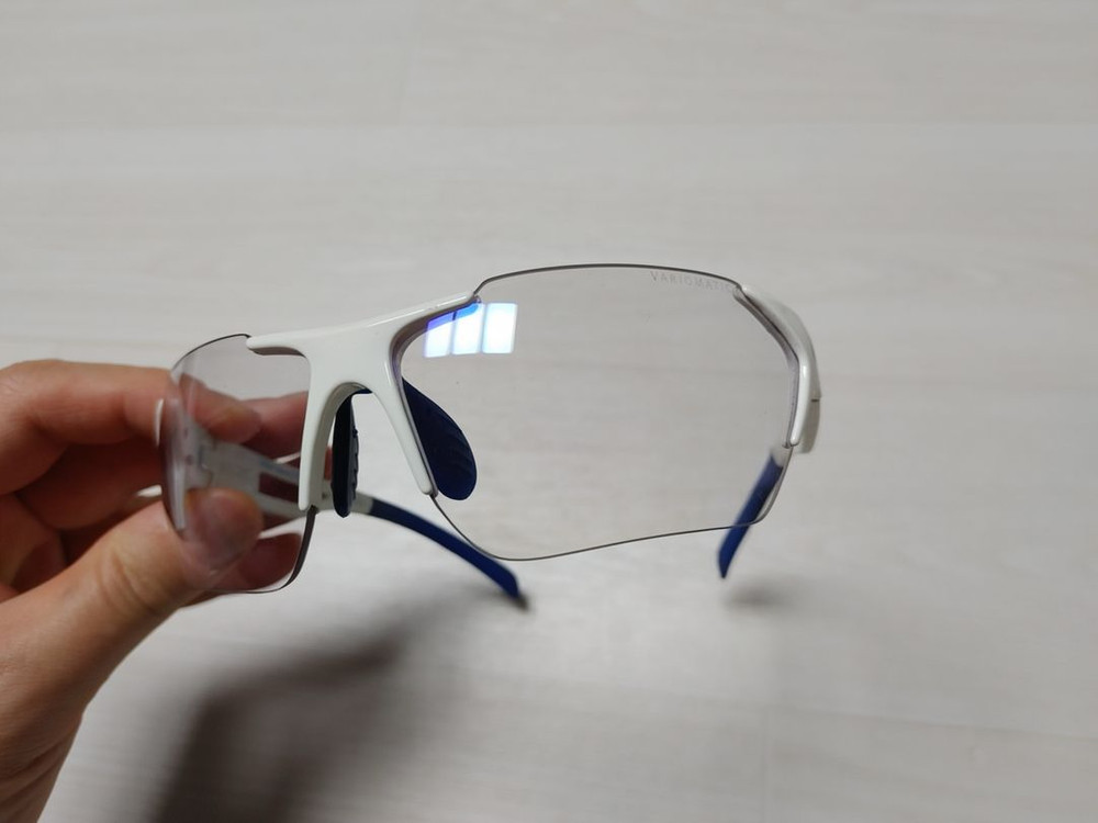 A급] 정품 우벡스 202 레이스바리오 (화이트/변색블루) 스포츠 선글라스 자전거 골프 고글 팝니다. 택포7만--6