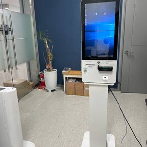 키오스크 하나시스 K-220D A급 화이트 2024년식 68만원