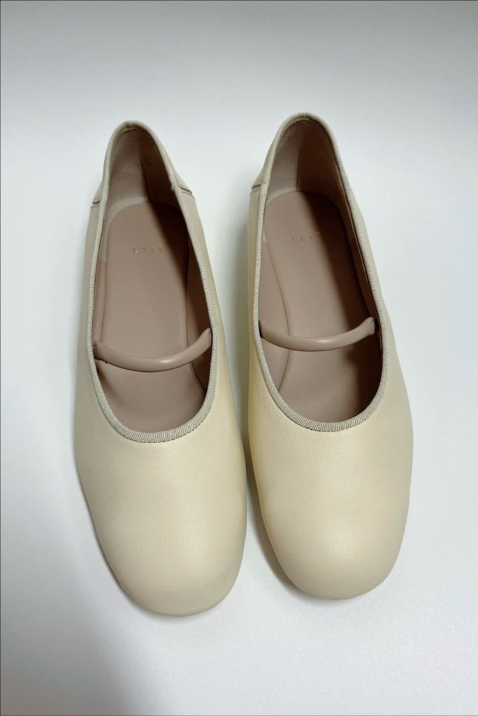 [새상품]한섬 래트 메리제인 플랫슈즈--1