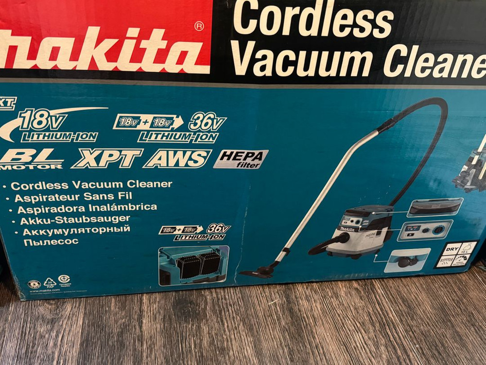 (미사용)마끼다 무선 집진기 DVC157--1