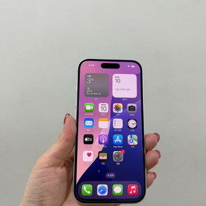 (부산중고폰) 아이폰16 화이트 256기가 배터리100 판매해요