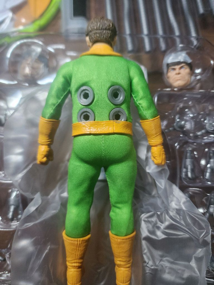 메즈코 닥터 옥토퍼스 팝니다. 1/12액션피규어--3
