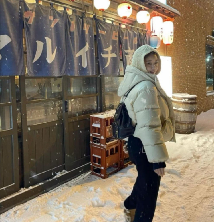 아뜨와 패딩 점퍼 이미지