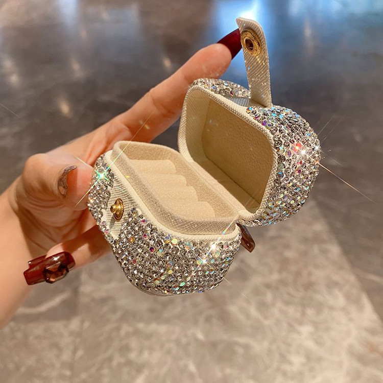 스퀘어 크리스탈 반지케이스 이미지