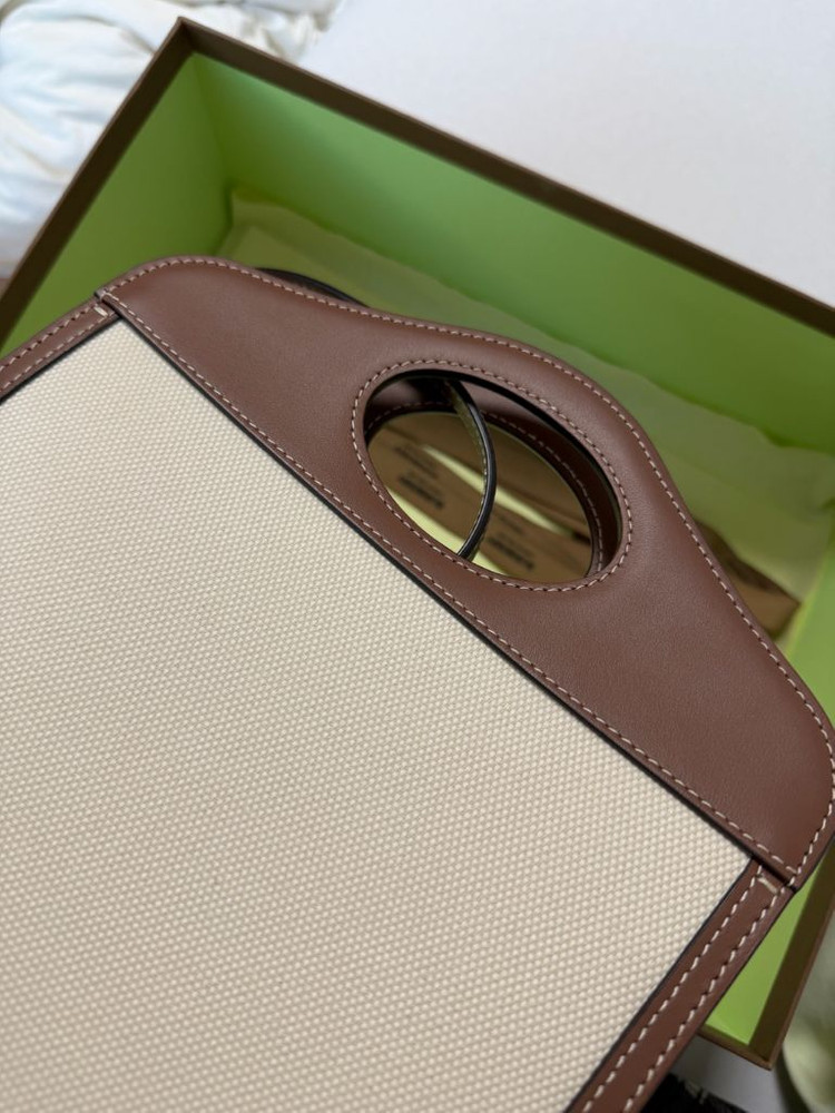 버버리 포켓백 캔버스백--1