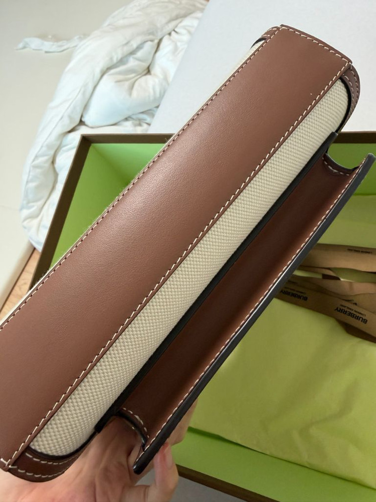 버버리 포켓백 캔버스백--2