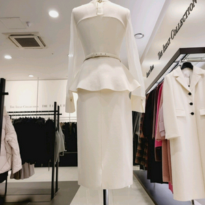 지고트 아이보리 니트셋업 66사이즈 새상품