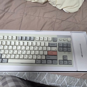 그루브스톤 gvm8k 라이트p 퍼스트에디션 저소음코랄축35g 신동품급 풀박스