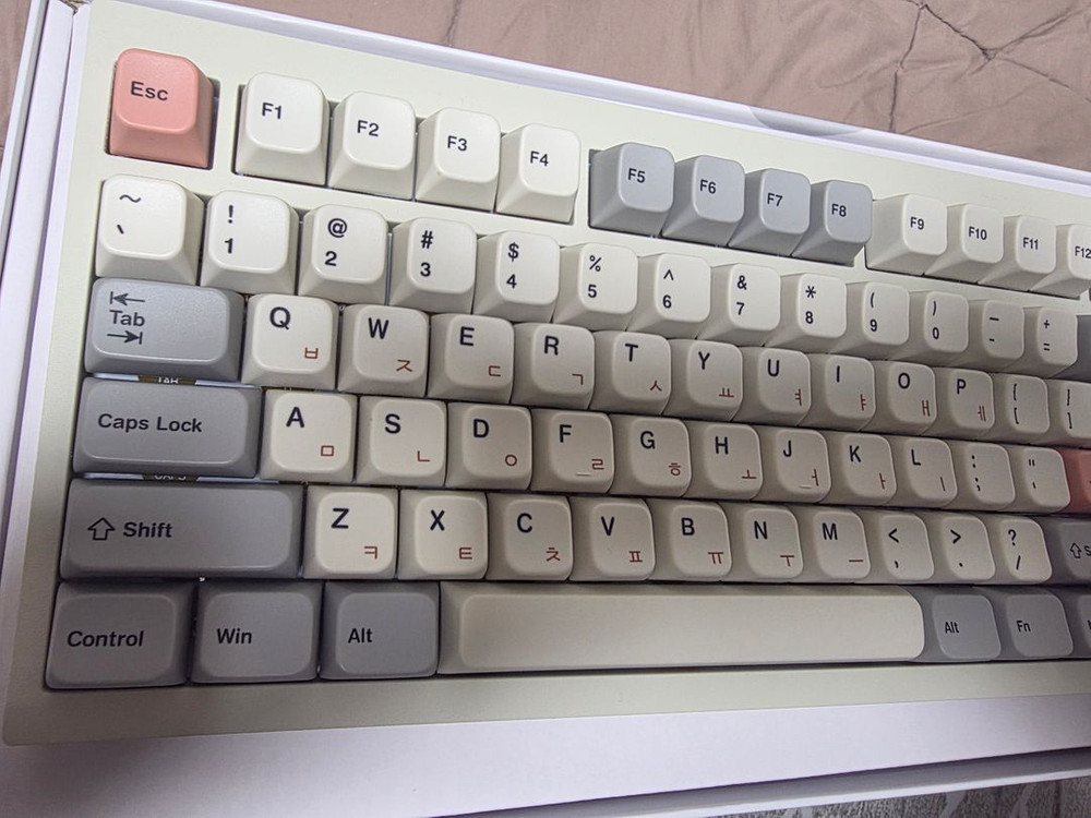 그루브스톤 gvm8k 라이트p 퍼스트에디션 저소음코랄축35g 신동품급 풀박스--2