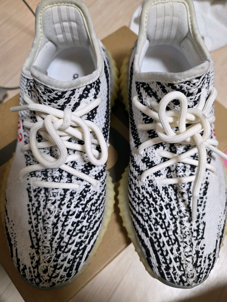 아디다스 이지부스트 350v2지브라 (17.19.20)제품 이미지