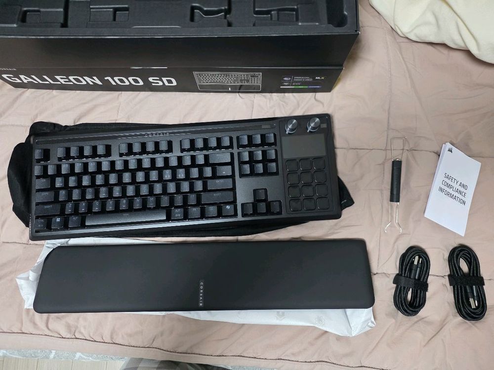 커세어 갈레온 100 sd--1