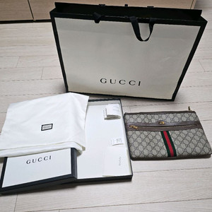 구찌 수프림 오디피아 클러치백(정품)