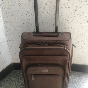 투미 기내용 캐리어 확장형 이미지