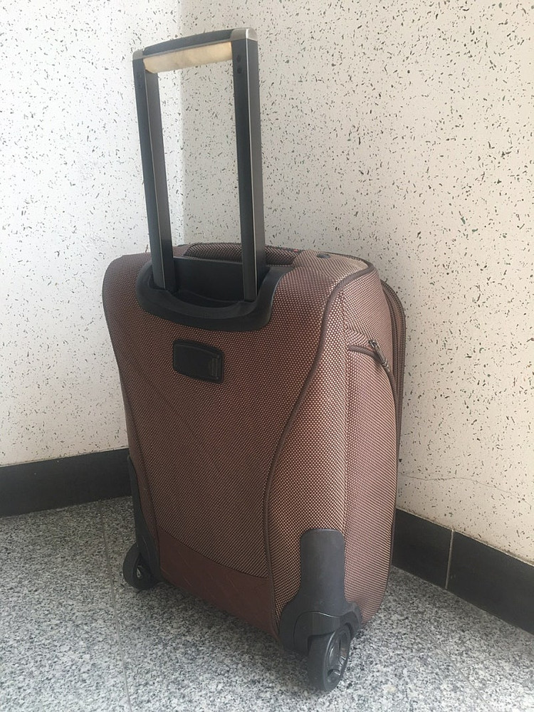 투미 기내용 캐리어 확장형 이미지