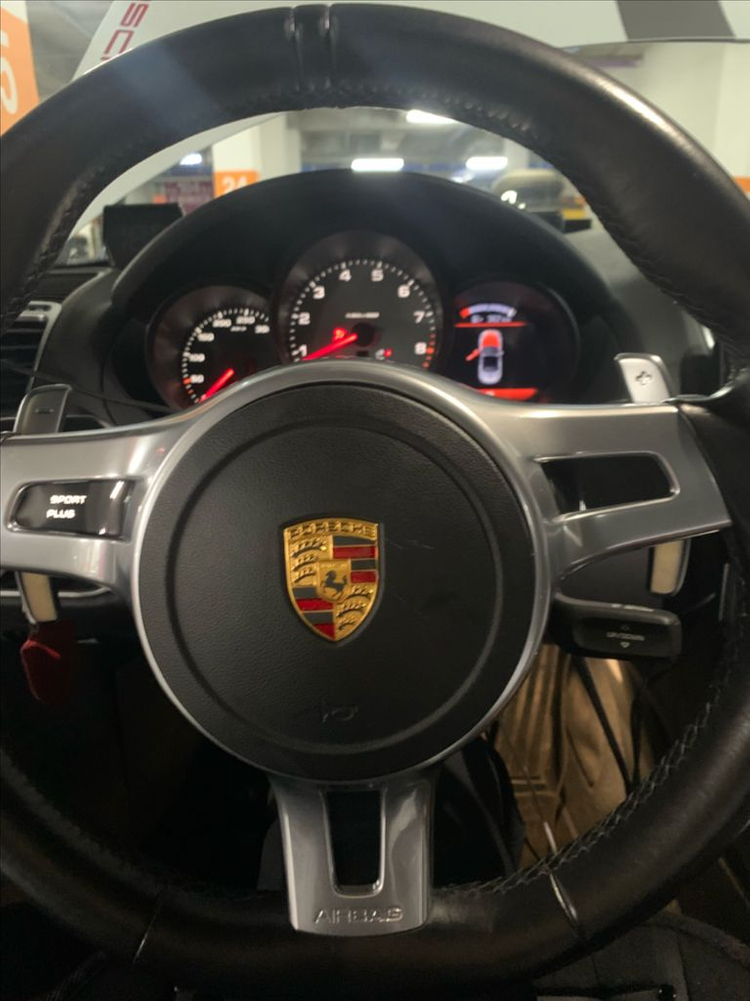 포르쉐 핸들--1