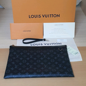 루이비통 이클립스 클러치백 새상품급 정품(감정O)구찌프라다루이비통디올고야드샤넬셀린느보테가생로랑버버리발렌시아가가방