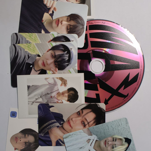 Straykids 스트레이키즈 CD, 포토카드 모음