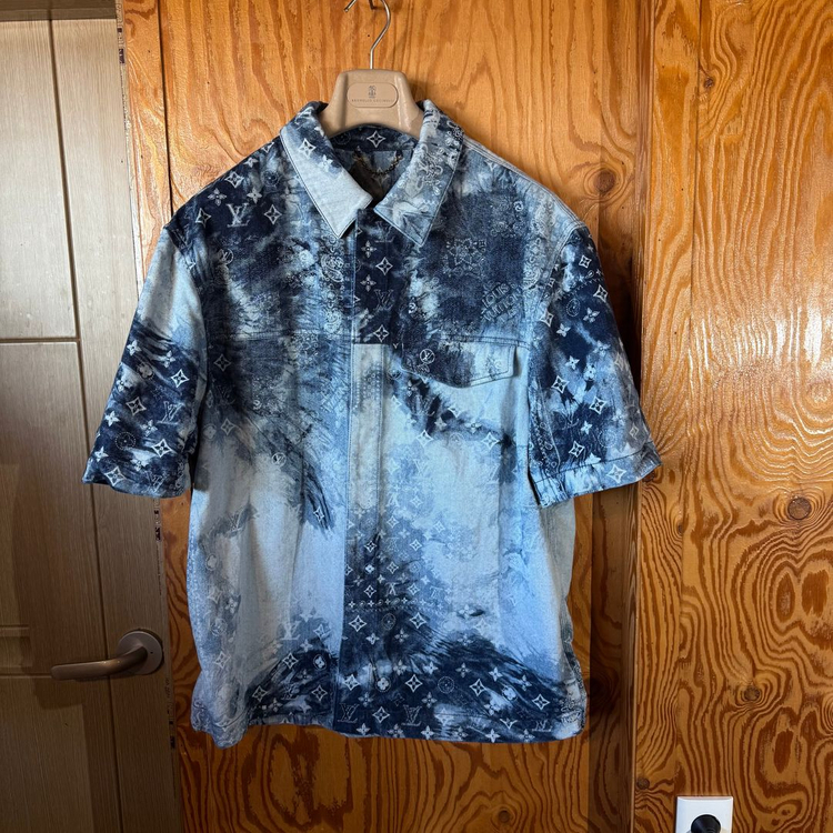 루이비통 모노그램 반다나 데님 셔츠 판매 합니다.--5