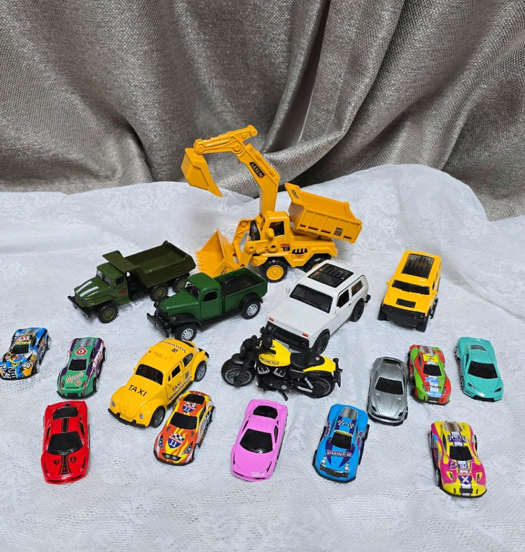 스포츠카 굴삭기 승용차 등 새상품 일괄--1