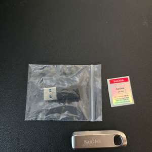 샌디스크 USB 메모리 CZ75 C타입 팝니다.