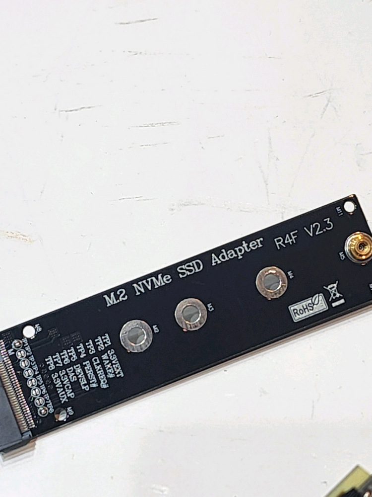 M.2 NVMe SSD 어댑터 R4F V2.3 이미지