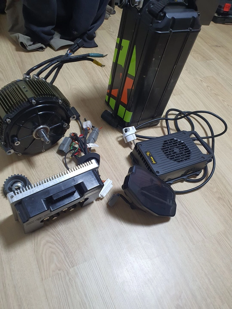 전동킥보드 부품 세트 이미지