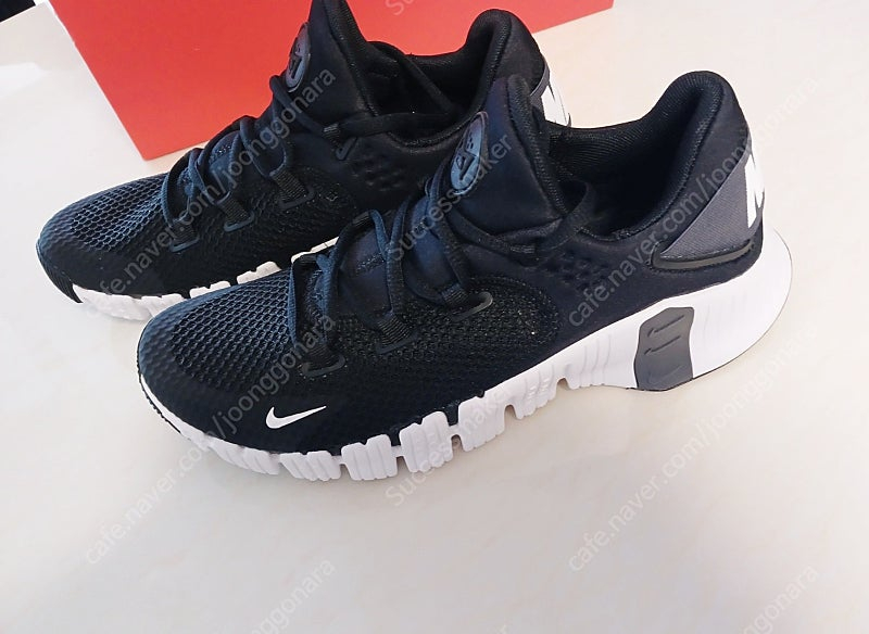 [새상품] 나이키 FREE METCON4 265 CT3886010 남녀공용--1