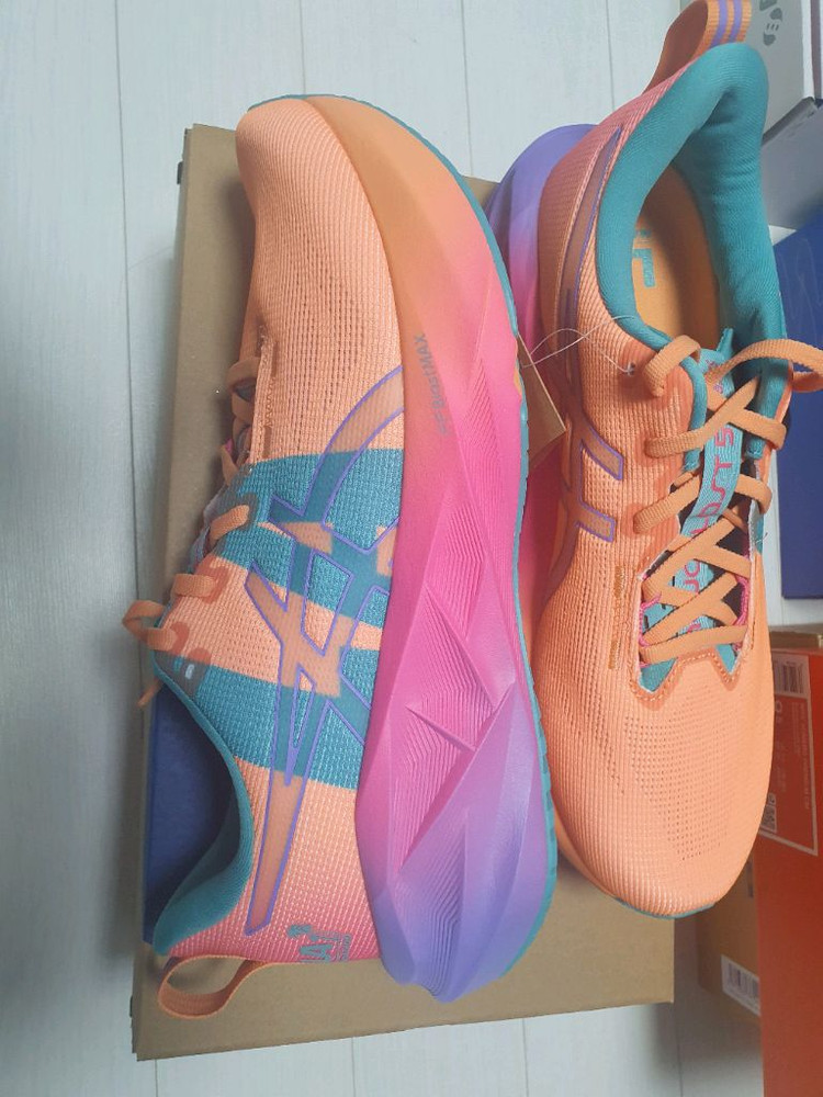 아식스 노바블라스트 5 LA마라톤 컬렉션 280m 러닝화 새상품--3