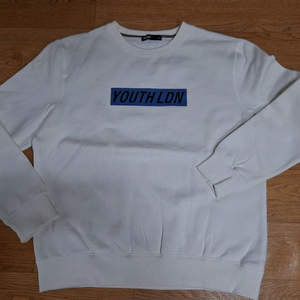 티 기모입니다 남여공녀 따뜻해요 필요하신 분들은 편하게 보세요 5000