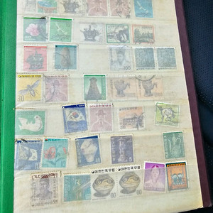 마지막으로 이가격 옛날 우표첩과 백원지폐